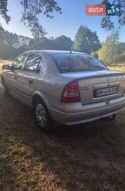 Седан Opel Astra 2005 в 