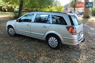 Універсал Opel Astra 2005 в 