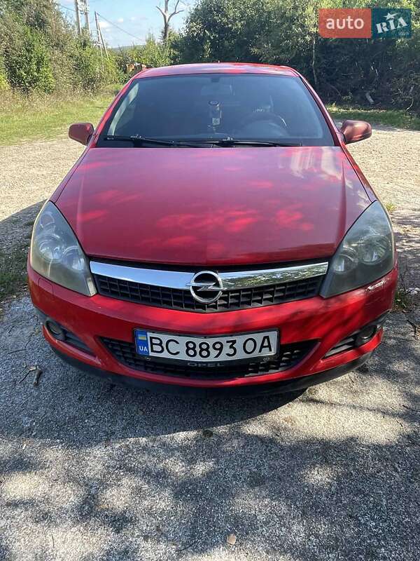 Купе Opel Astra 2008 в Львове