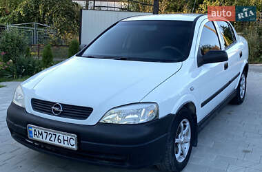 Седан Opel Astra 2000 в 