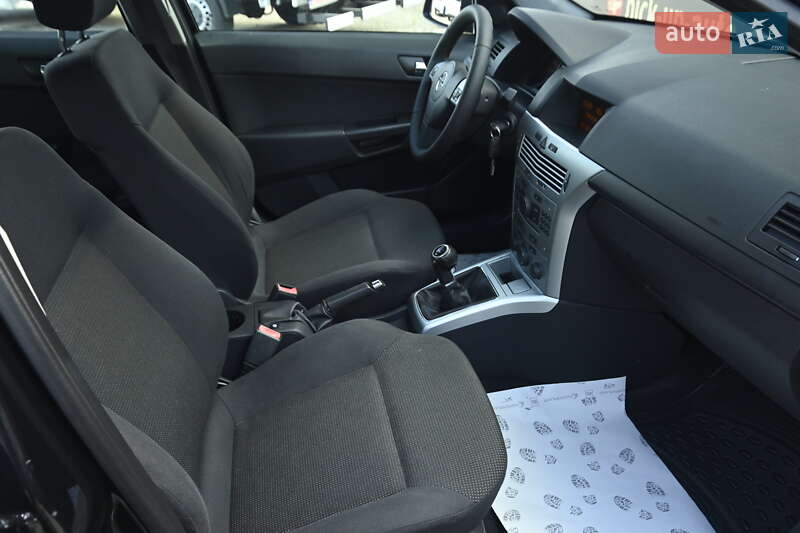 Хэтчбек Opel Astra 2009 в Бердичеве
