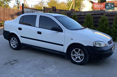 Седан Opel Astra 2000 в 