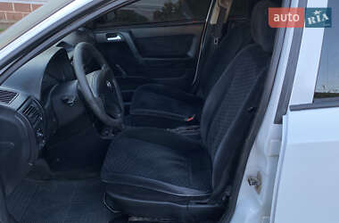 Седан Opel Astra 2000 в 