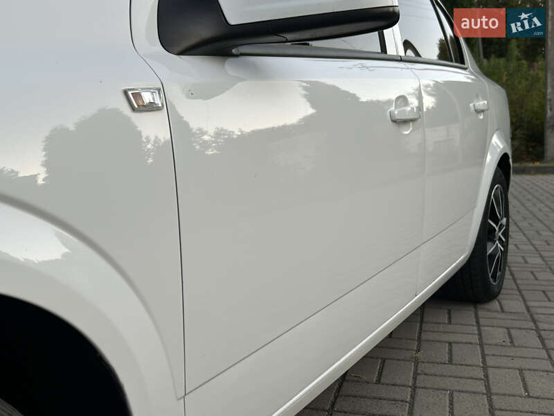 Седан Opel Astra 2012 в Прилуках