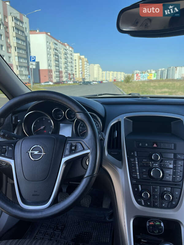 Универсал Opel Astra 2011 в Виннице