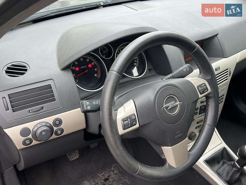 Универсал Opel Astra 2008 в Яворове