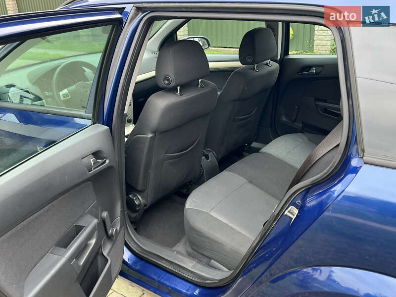 Универсал Opel Astra 2008 в Яворове