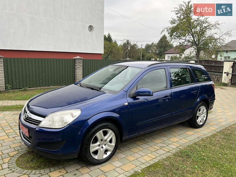 Универсал Opel Astra 2008 в Яворове