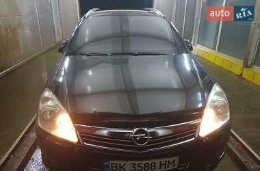 Универсал Opel Astra 2007 в Ровно