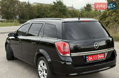 Универсал Opel Astra 2006 в 