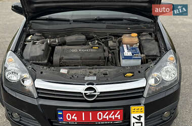 Универсал Opel Astra 2006 в 
