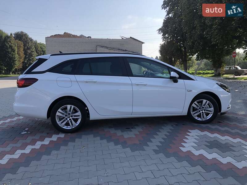 Универсал Opel Astra 2019 в Теофиполе