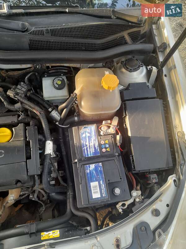 Хэтчбек Opel Astra 2007 в Вознесенске