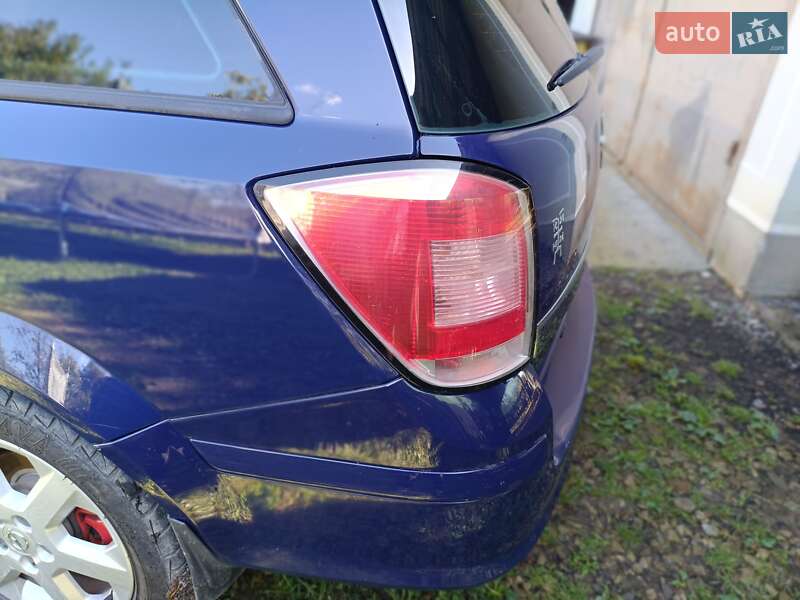 Универсал Opel Astra 2005 в Долине
