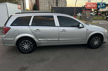 Универсал Opel Astra 2005 в 