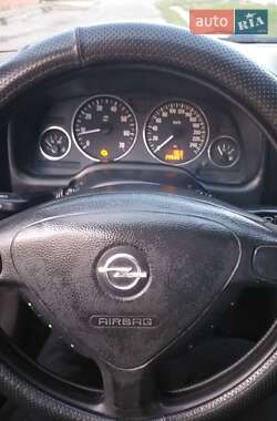 Купе Opel Astra 2001 в 
