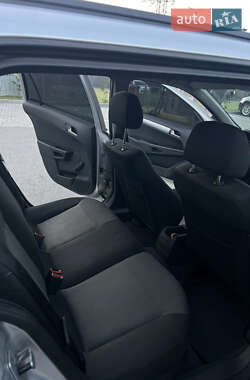 Универсал Opel Astra 2005 в 