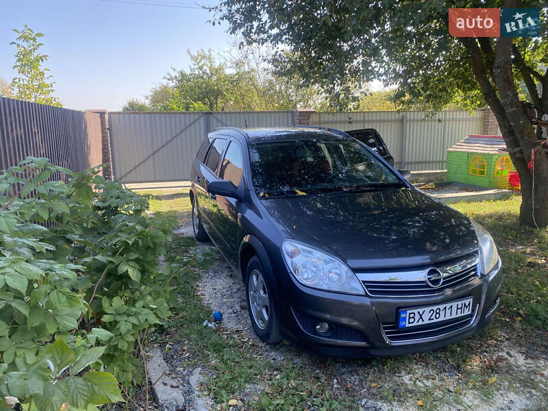 Универсал Opel Astra 2008 в Хмельницком