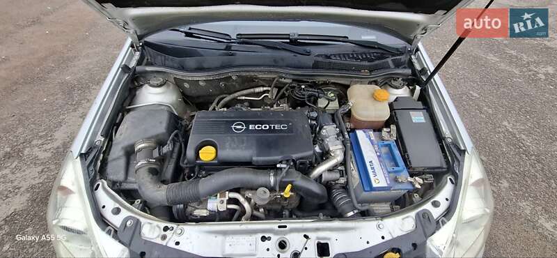 Универсал Opel Astra 2008 в Ровно