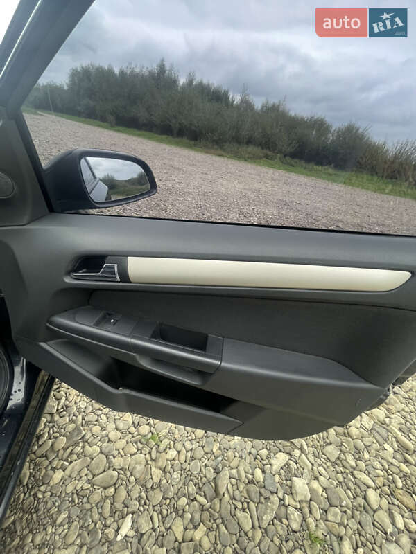 Универсал Opel Astra 2008 в Ивано-Франковске