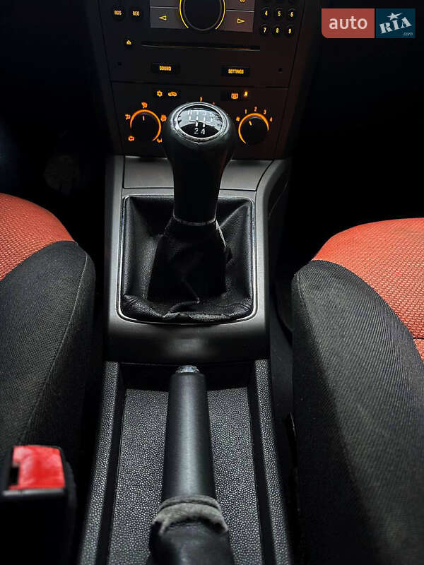Универсал Opel Astra 2006 в Львове
