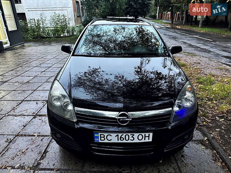 Универсал Opel Astra 2006 в Львове
