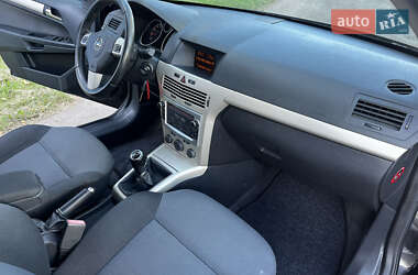 Универсал Opel Astra 2007 в 