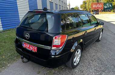 Универсал Opel Astra 2007 в 