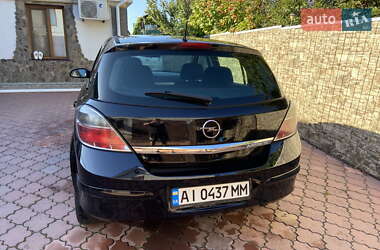 Хэтчбек Opel Astra 2007 в 
