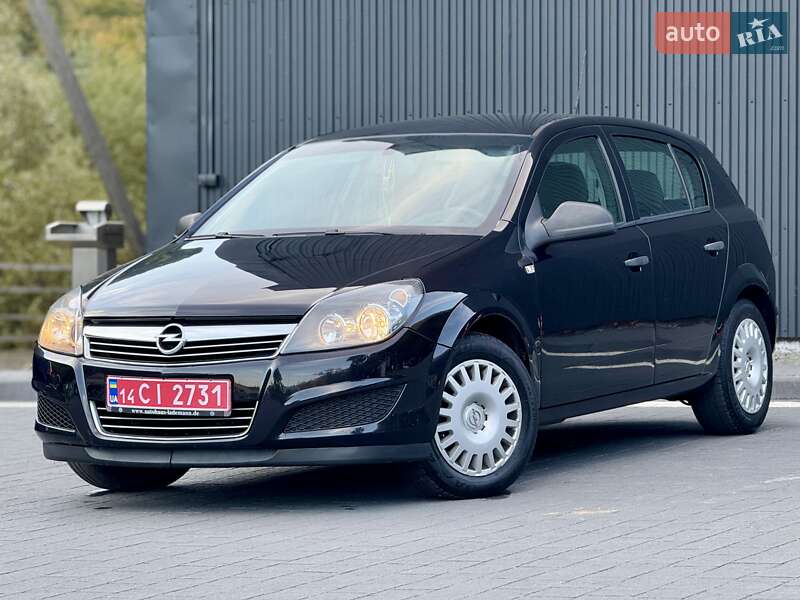 Opel Astra 2010