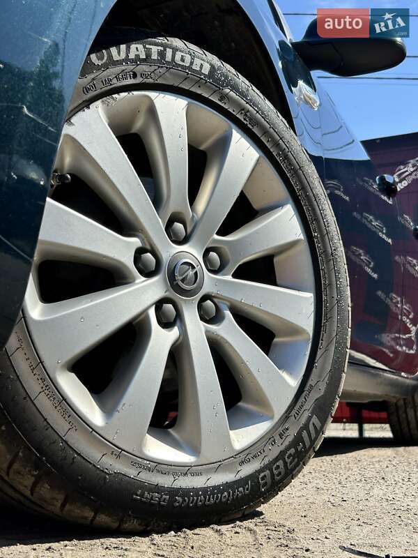 Универсал Opel Astra 2014 в Сумах