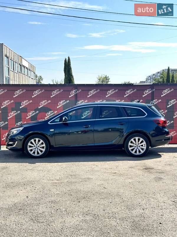 Универсал Opel Astra 2014 в Сумах