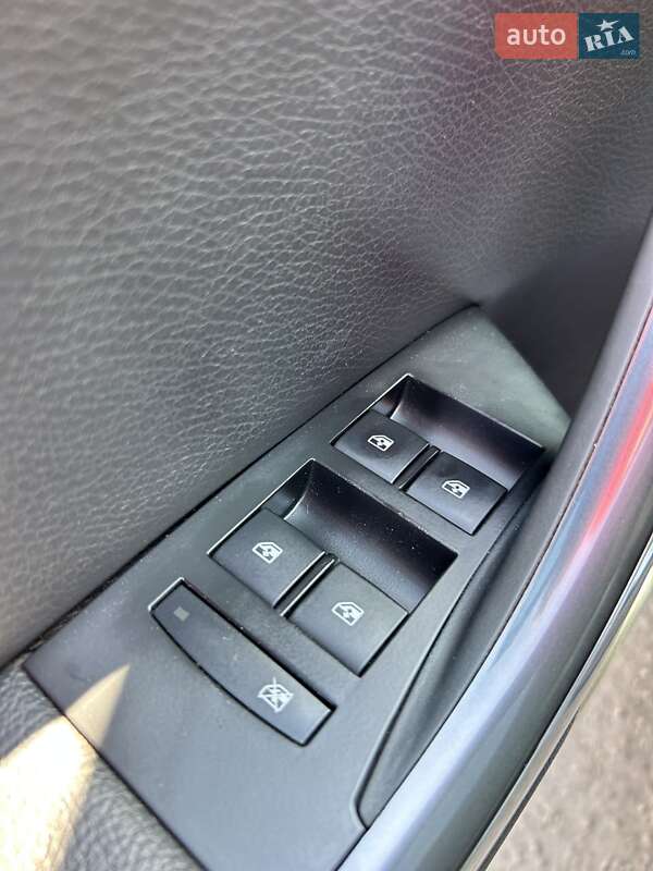 Универсал Opel Astra 2014 в Сумах