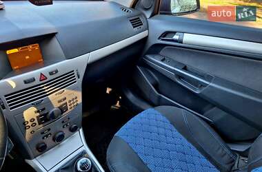 Универсал Opel Astra 2007 в 