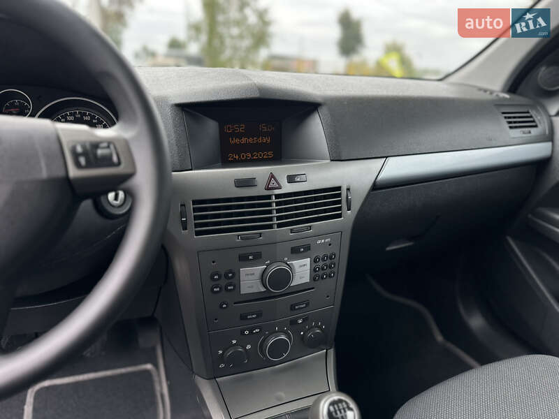 Універсал Opel Astra 2006 в Вінниці