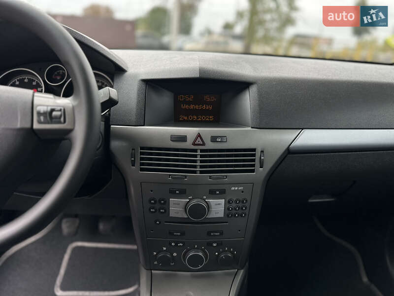 Універсал Opel Astra 2006 в Вінниці