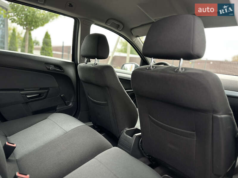 Універсал Opel Astra 2006 в Вінниці