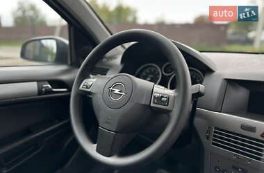 Универсал Opel Astra 2006 в 