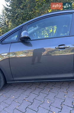 Универсал Opel Astra 2012 в 