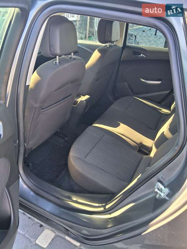 Универсал Opel Astra 2011 в Шепетовке