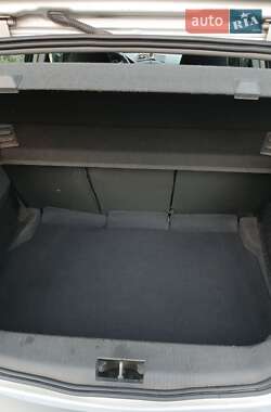 Хэтчбек Opel Astra 2005 в 