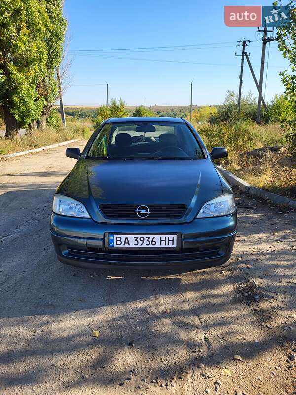 Opel Astra 2004