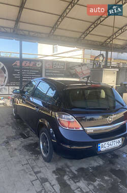 Хэтчбек Opel Astra 2009 в 