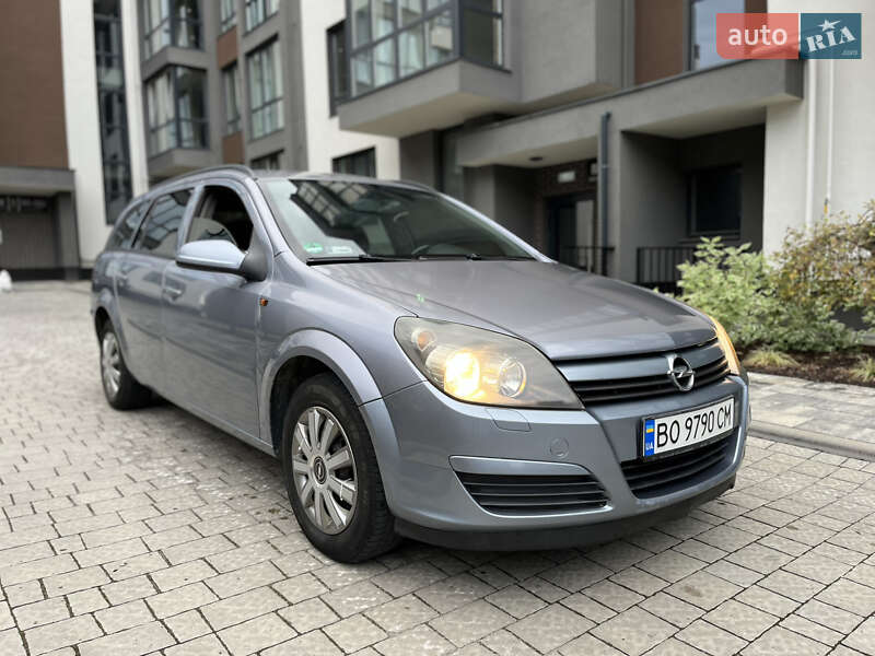 Универсал Opel Astra 2004 в Львове