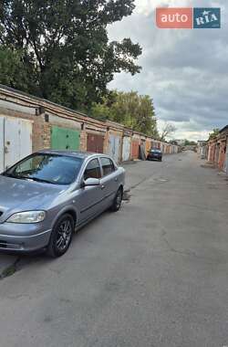 Седан Opel Astra 2008 в 