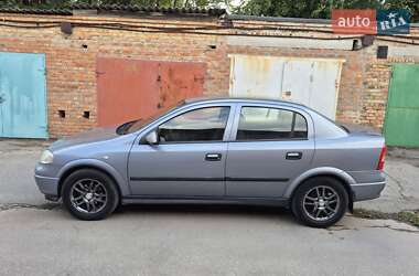 Седан Opel Astra 2008 в 