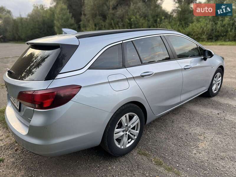 Универсал Opel Astra 2016 в Львове
