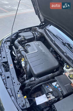 Универсал Opel Astra 2012 в 