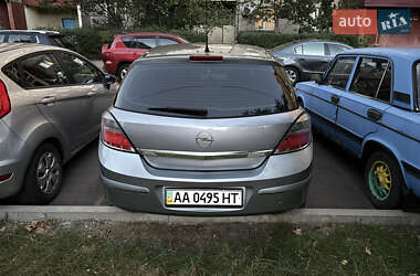 Хэтчбек Opel Astra 2008 в 