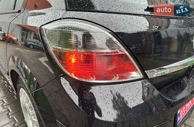 Хэтчбек Opel Astra 2009 в 